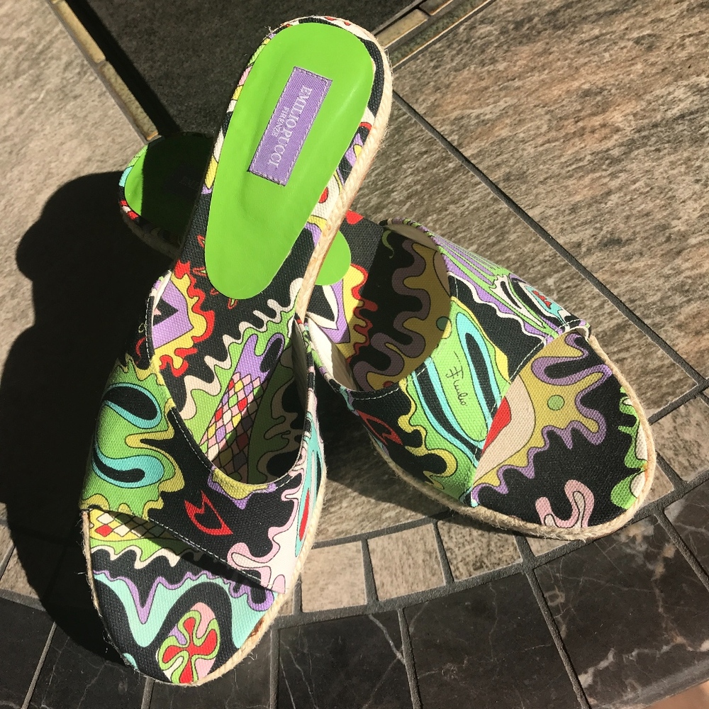 Emilio Pucci sandals size 39 like new with box